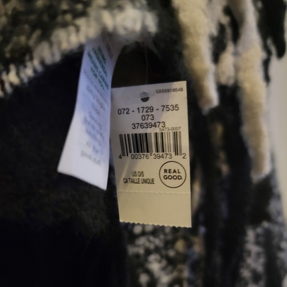 AERIE Plaid Scarf Winter - Picture 4 of 6